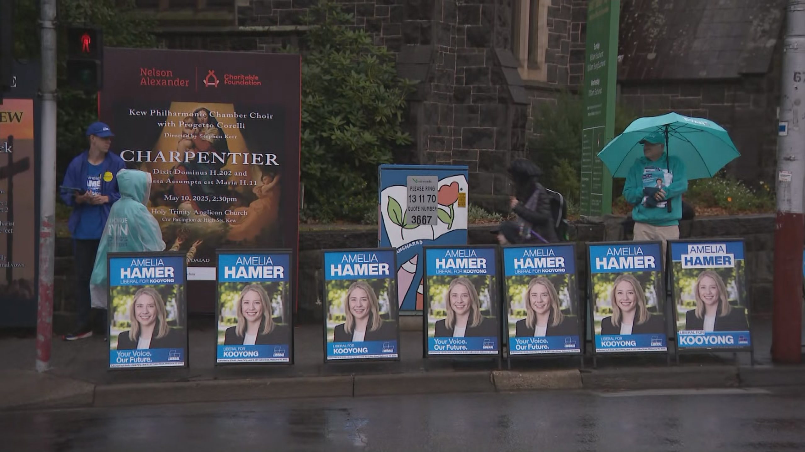 Liberal Party escalates legal stoush after campaign signs taken from pre-poll station post thumbnail image