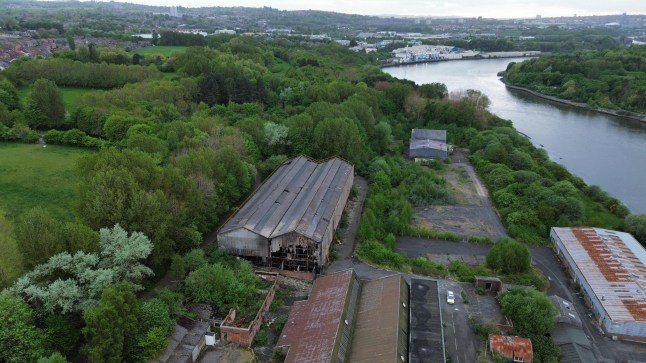 Dated: 03/05/2025 Fairfield Industrial Park in the Bill Quay area of Gateshead, where the body of 14 year old Layton Carr was discovered inside a building after firefighters rushed to the scene shortly after 8pm yesterday (FRI) and extinguished a blaze. 14 youngsters have since been arrested on suspicion of manslaughter. See story North News