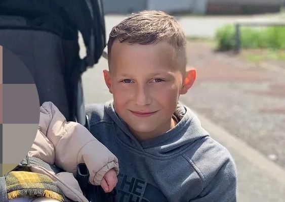 Layton Carrhttps://www.gofundme.com/f/layton-carr?attribution_id=sl:ac2007c2-b184-4ac8-a8b5-21830ac31183&lang=en_GB&ts=1746302054&utm_campaign=man_sharesheet_dash&utm_content=amp13_c-amp14_t1&utm_medium=customer&utm_source=copy_link&v=amp14_t1