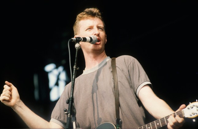 Billy Bragg, Pukkelpop Festival, Vliegveld Sanicole, Hechtel, Belgium, 26th August 1990. (Photo by Gie Knaeps/Getty Images)