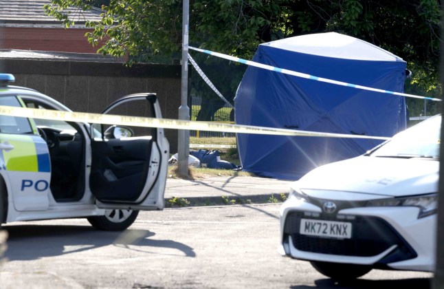 Police at the scene of a murder on Thrush Drive, Bury Picture Jason Roberts / Manchester Evening News