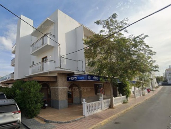 Aparthotel vibra bay in san antonio