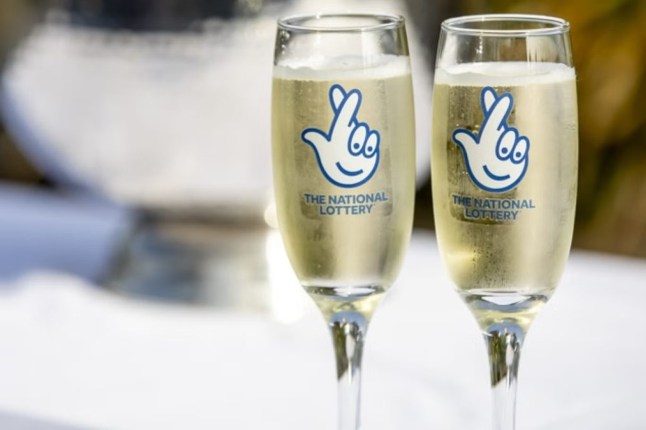 REDIRECT: UK?s 10 biggest EuroMillions wins ahead of tonight?s ?208,000,000 draw