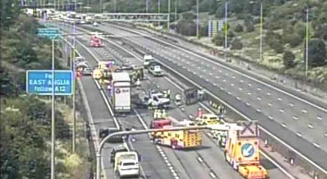 Traffic delays on M25 after multi-vehicle crash post thumbnail image