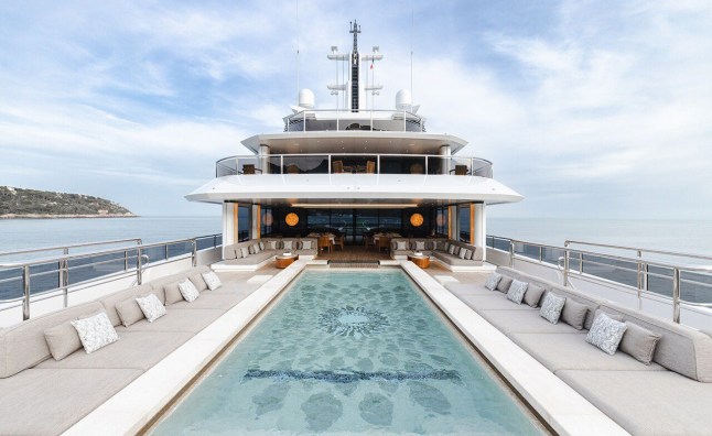 Energy yacht