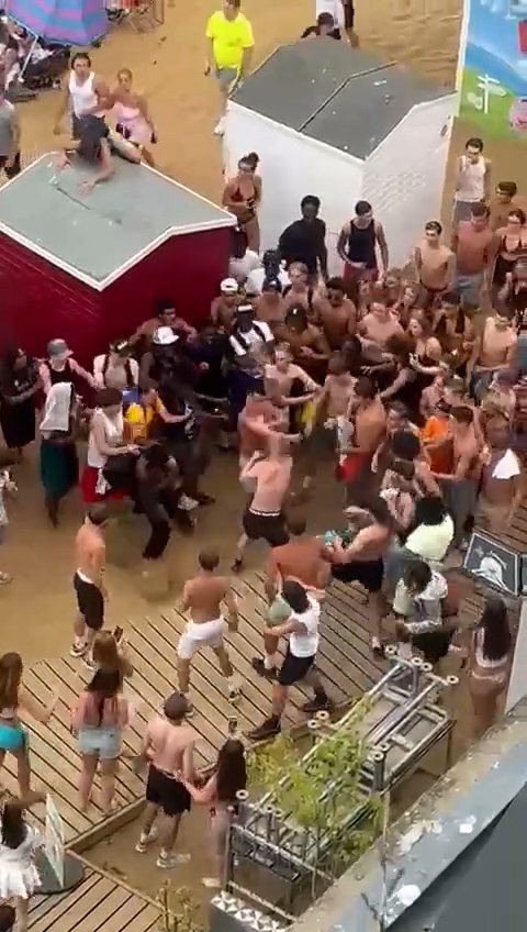 Mass brawl breaks out on Broadstairs beach prompting locals to consider ‘taking matters into their own hands’ post thumbnail image