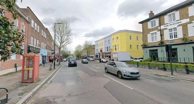 Woman dies after fire breaks out in hostel in north London post thumbnail image