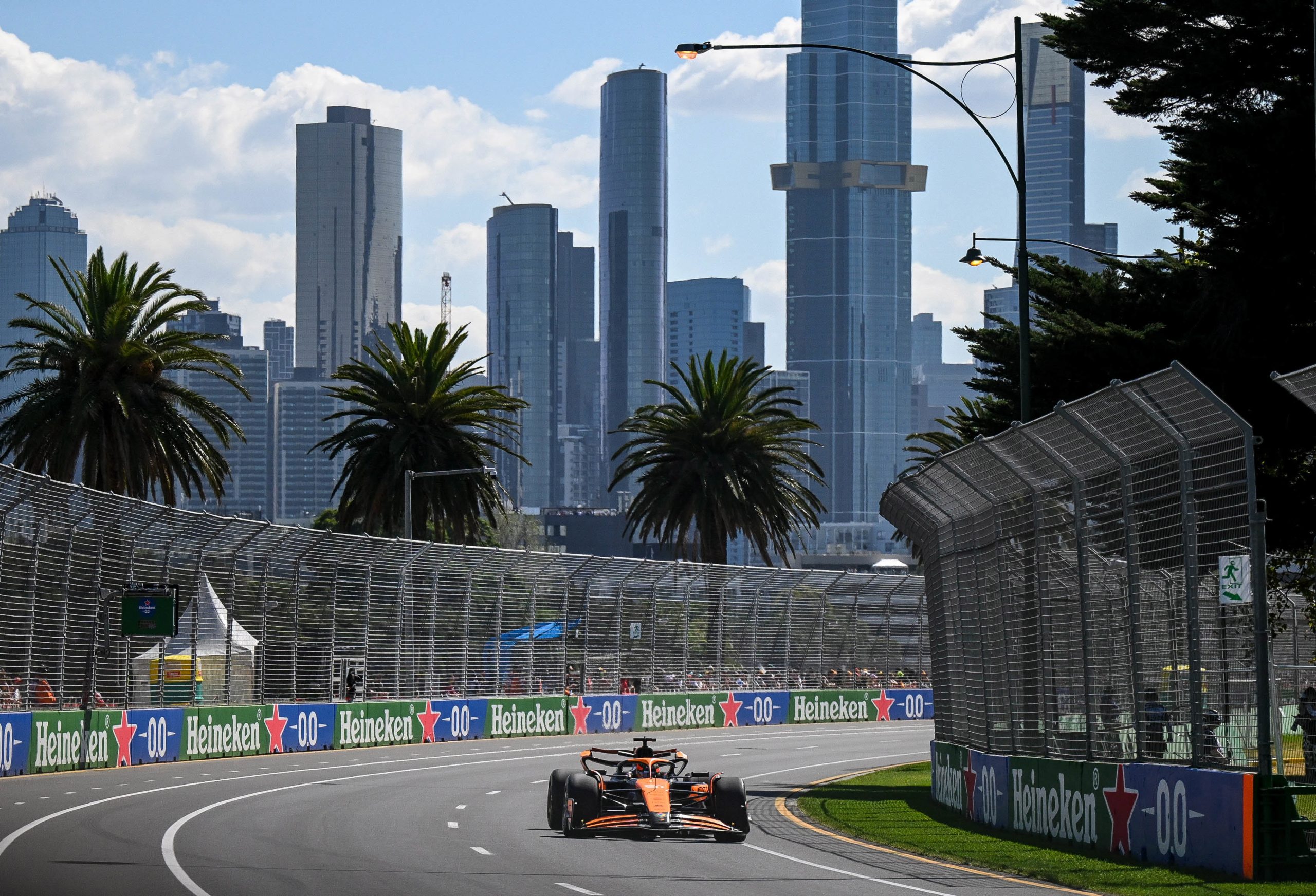 Fury over plans for longer public lockout for Albert Park before F1 post thumbnail image
