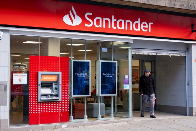 Major bank could disappear from high street after £2,650,000,000 deal post thumbnail image