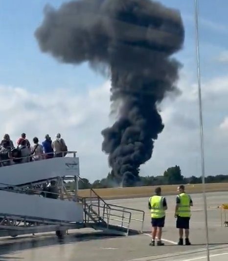 uncleared grabs - Southend airport crash