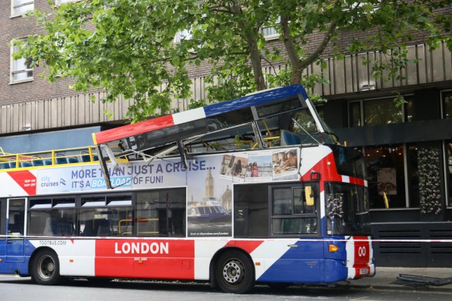 Open-top tourist bus smashes into tree in central London post thumbnail image