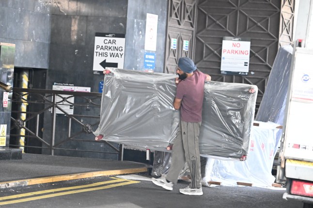 The Britannia Hotel in London???s Canary Warf prepares for Migrants to arrive with new beds being unloaded into the hotel. Picture by Jeremy Selwyn / SelwynPics +44 7836 200711 23/07/2025