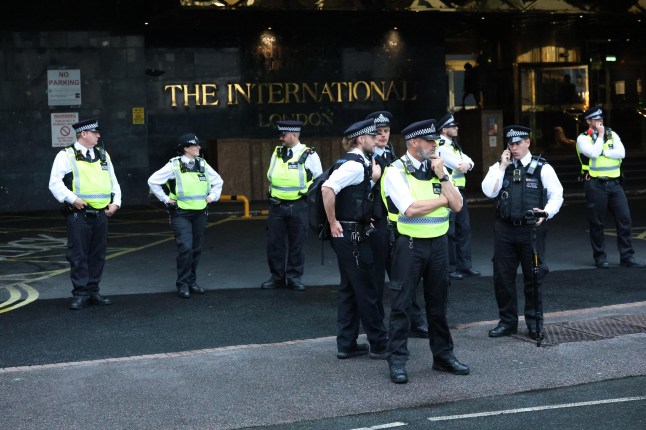 Officers canary wharf