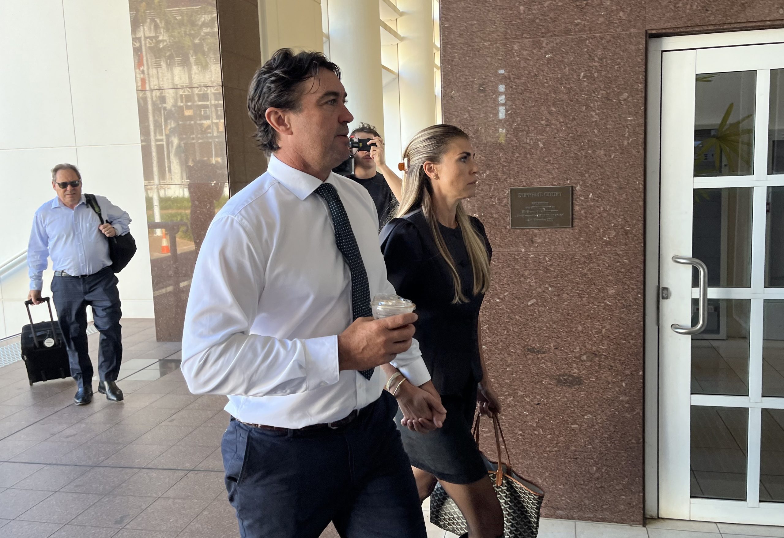 Pilot says Matt Wright wanted flight hours manipulated, court told post thumbnail image