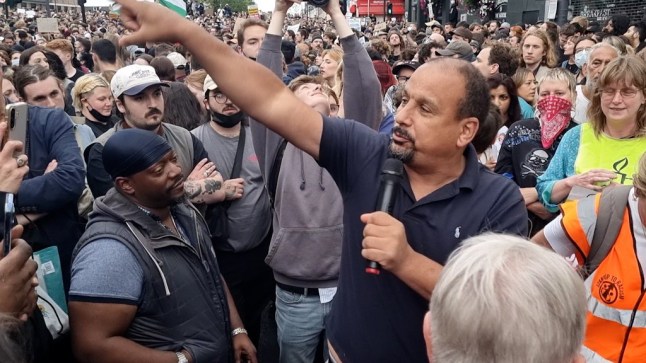 GRABS: Councillor telling crowd people should have their throats https://www.newsflare.com/video/669444/labour-councilor-ricky-jones-incites-cutting-the-throats-of-the-far-right-nazis