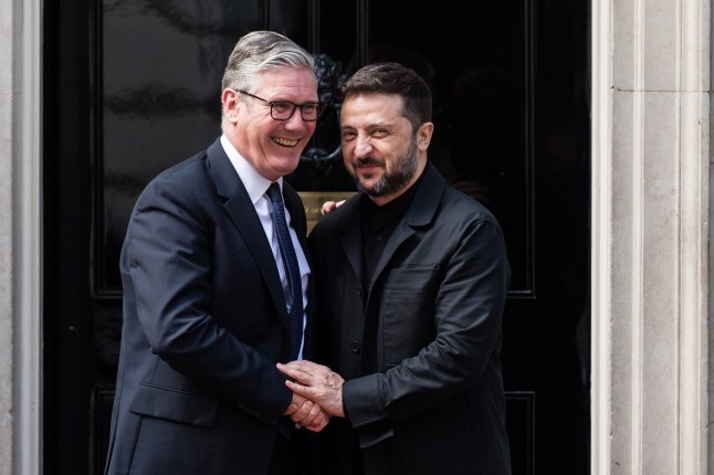 LONDON, UNITED KINGDOM JUNE 23, 2025: British Prime Minister Keir Starmer (L) and President of Ukraine Volodymyr Zelenskyy stand outside 10 Downing Street after their meeting in London, United Kingdom on June 23, 2025. (Photo credit should read Wiktor Szymanowicz/Future Publishing via Getty Images)