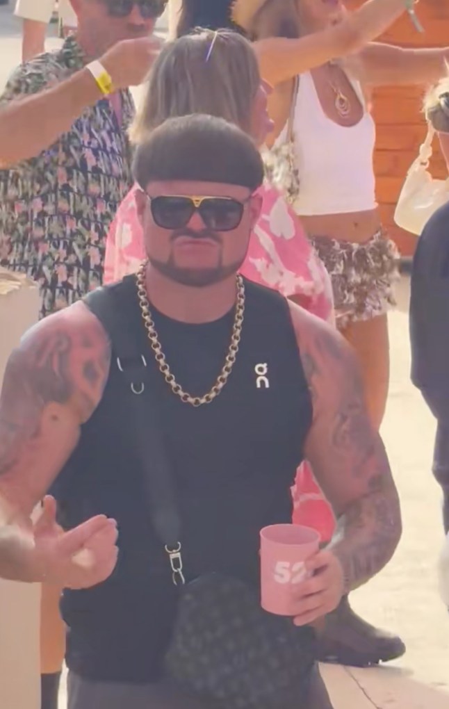 'I thought it was a hat!' Video of man with bob throwing shapes in Ibiza sparks hilarious memes Jack Kay https://www.tiktok.com/@jackkayyy1/video/7534461879603809558