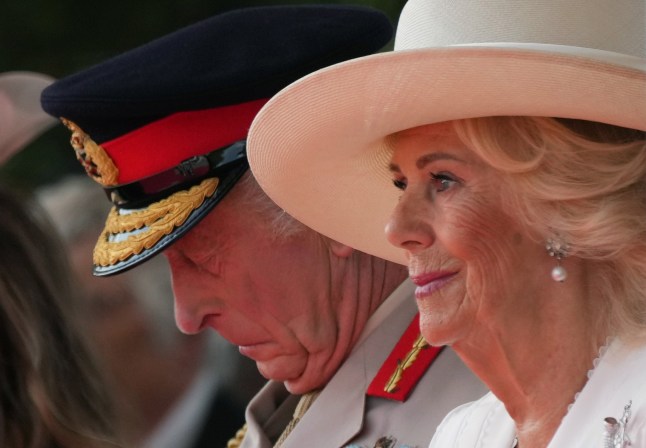 Queen ‘fought off sex attacker on train when she was a schoolgirl’ post thumbnail image
