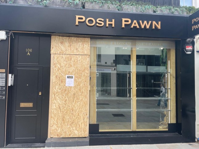 Robbers try to break into Chelsea jewellers but are stopped by its ‘boss mode’ security post thumbnail image