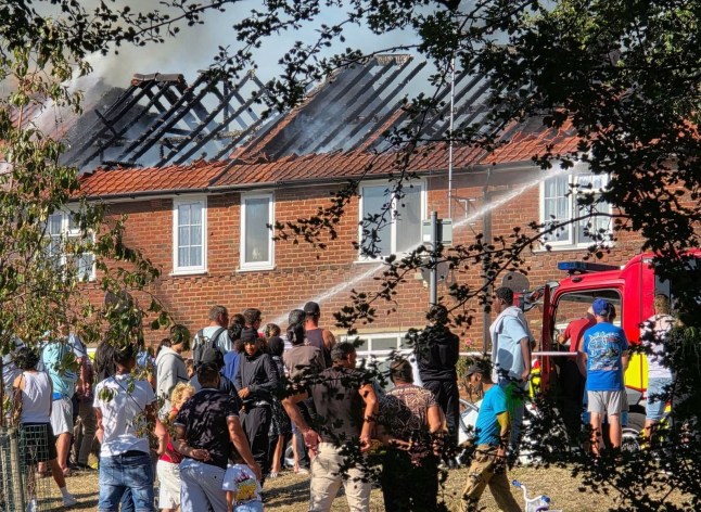 Major Fire in Burnt Oak as 70 Firefighters Battle Blaze Across Terraced Homes UKNIP