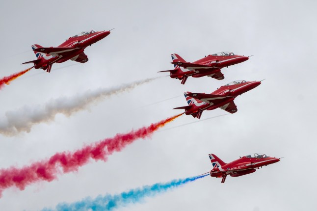 Red Arrows fly past: Where and when to see the display during Trump’s state visit post thumbnail image