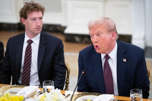 Mark Zuckerberg caught on hot mic answering question from Donald Trump post thumbnail image