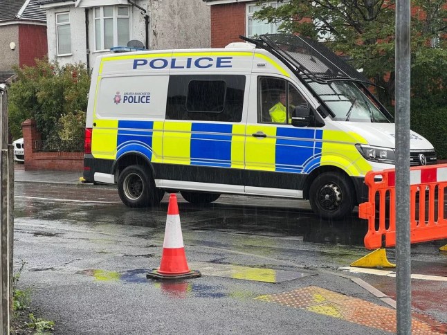 Driver, 39, dies after being pulled from car smash with building by passers-by post thumbnail image